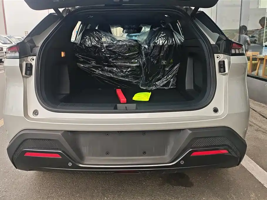 Dongfeng Fengshen L7 205 Ultra Long Range Premium