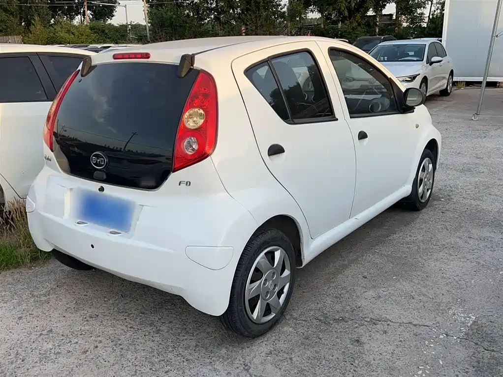 BYD F0 1.0 L AMT Xuan Cool