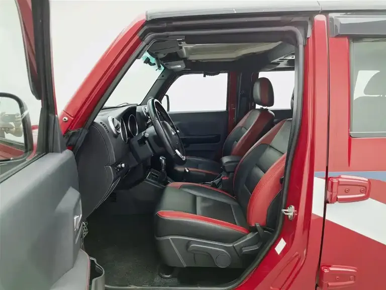 BAIC BJ40 40 L 2.3 T Auto 4 WD Rally Champion