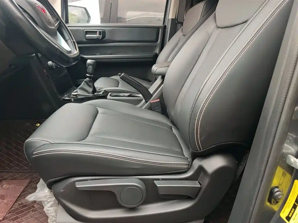 Wuling Journey 1.5 T Manual Luxury