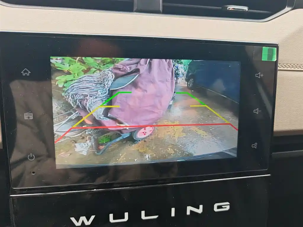 Wuling Journey 1.5 T Manual Luxury