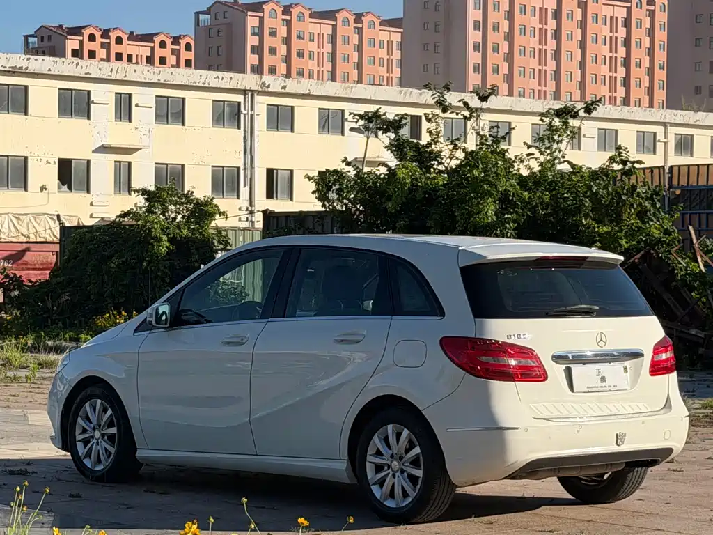 Mercedes-Benz B-Class B 180
