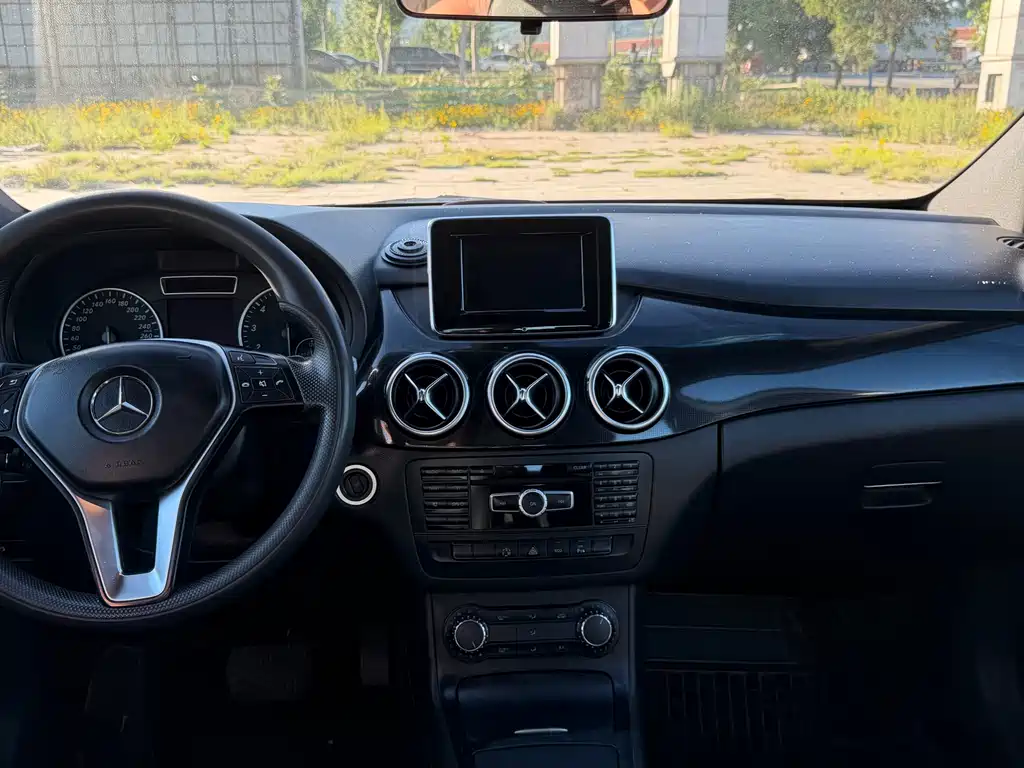 Mercedes-Benz B-Class B 180