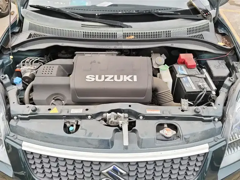 Suzuki Swift 1.5 L Auto Fashion Cool Play
