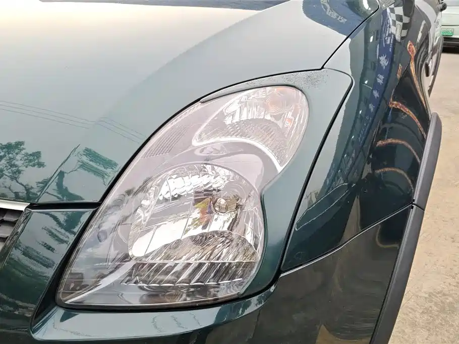 Swift 1.5 L Auto Fashion Cool Play