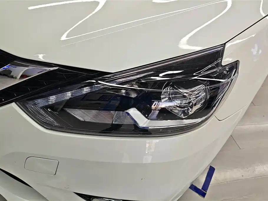 Sylphy 1.6 XV CVT Smart Enjoyment