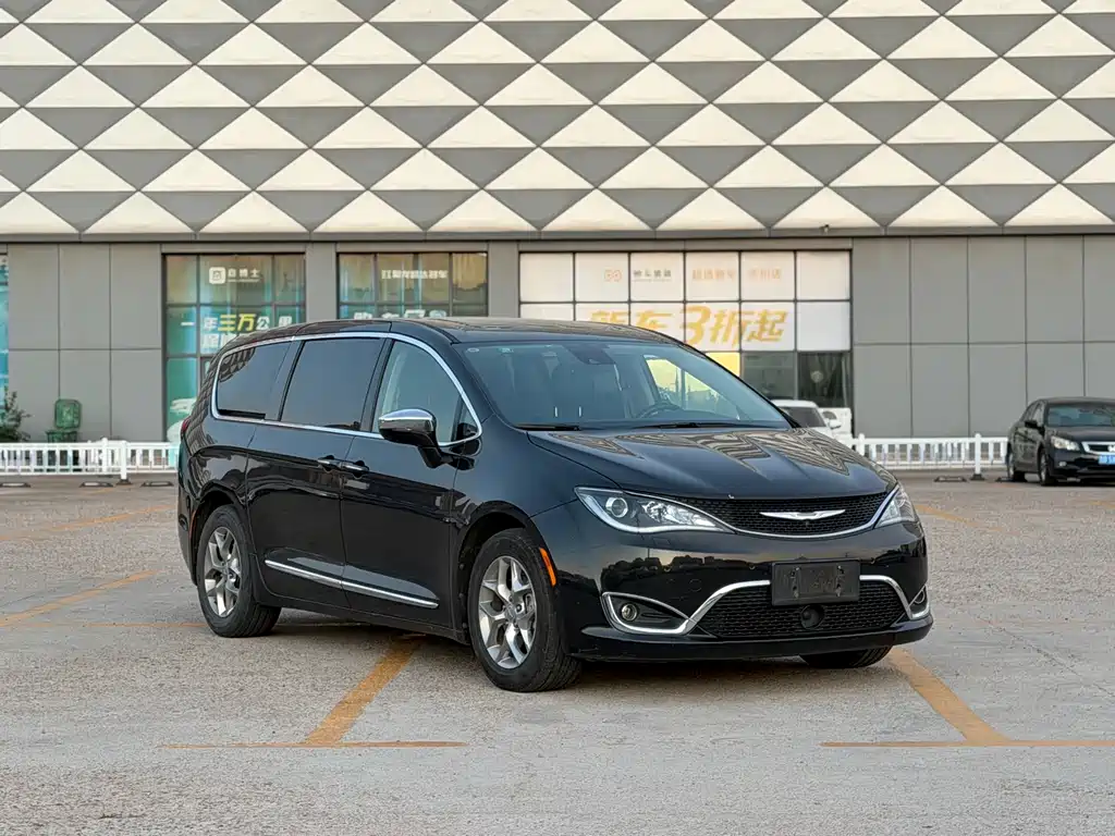 Pacifica (Import) 3.6 L Premium