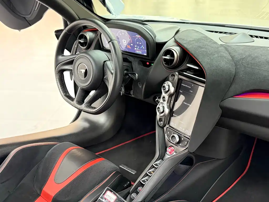 McLaren 720 S 4.0 T Coupe