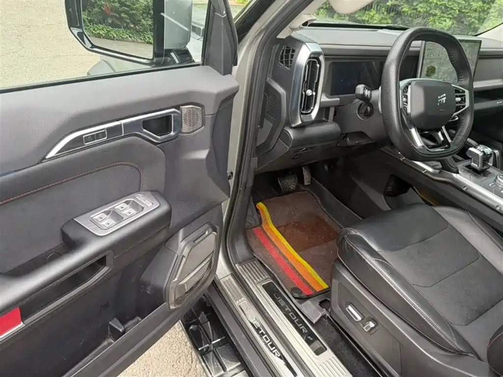 Jetour Traveller 捷途旅行者 2025款 1.5 TD DCT两驱探索+