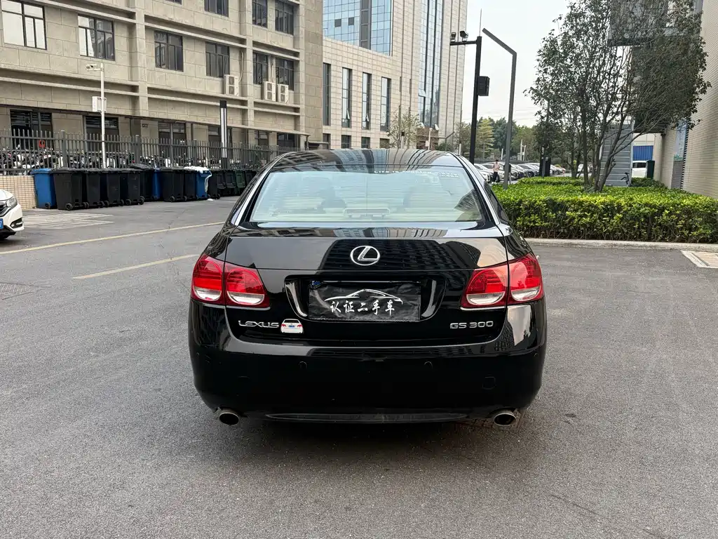 Lexus GS 300
