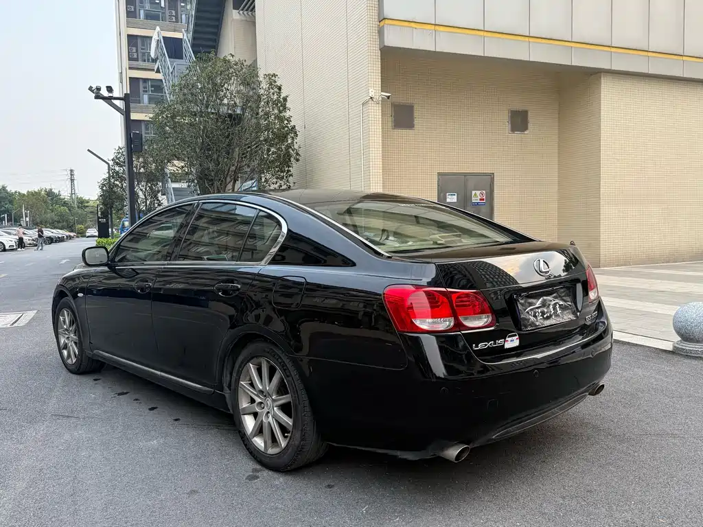 Lexus GS 300
