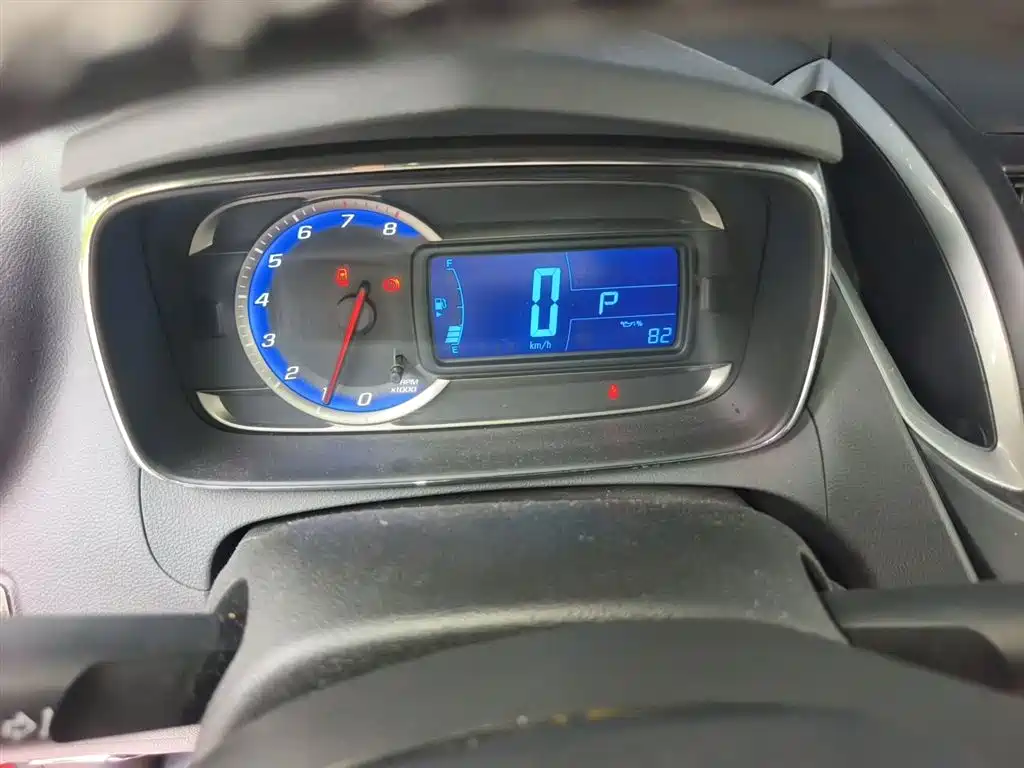Tracker 1.4 T Auto 2 WD Luxury