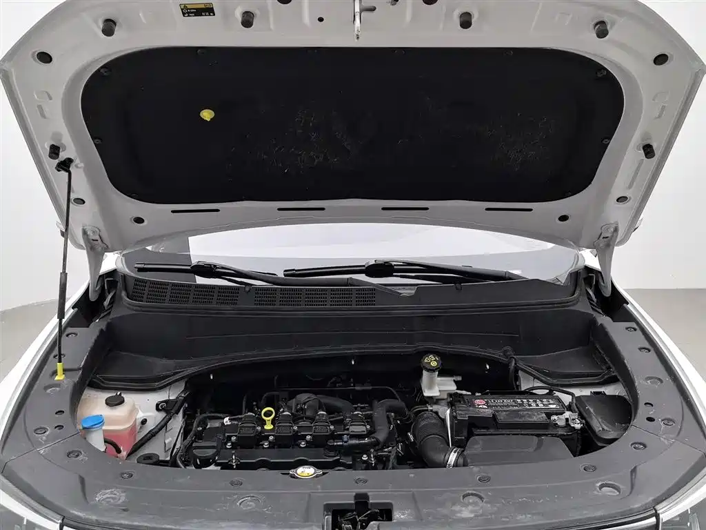 Changan CS35 PLUS 1.6 L Auto Cool Connect CN-V