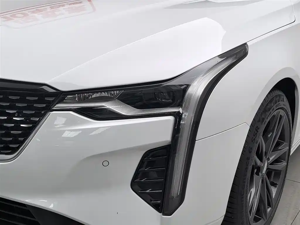 Cadillac CT4 28 T Luxury