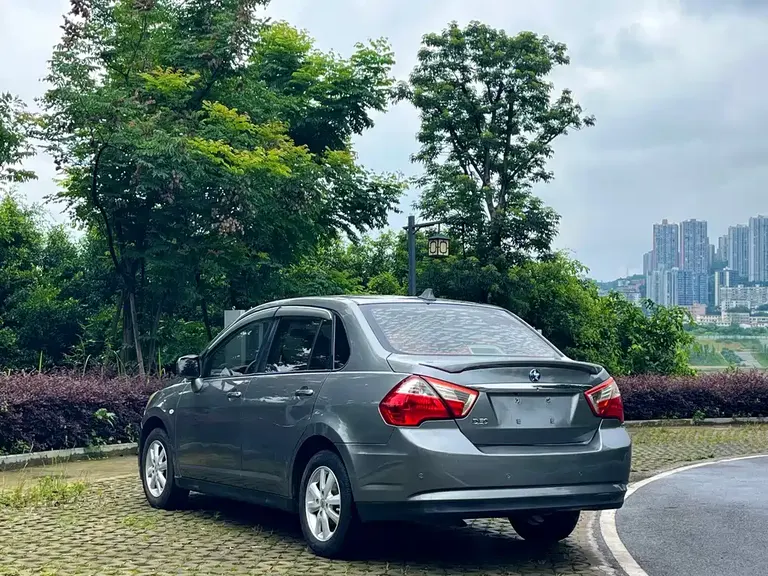 Venucia D50 1.6 L Manual Fashion