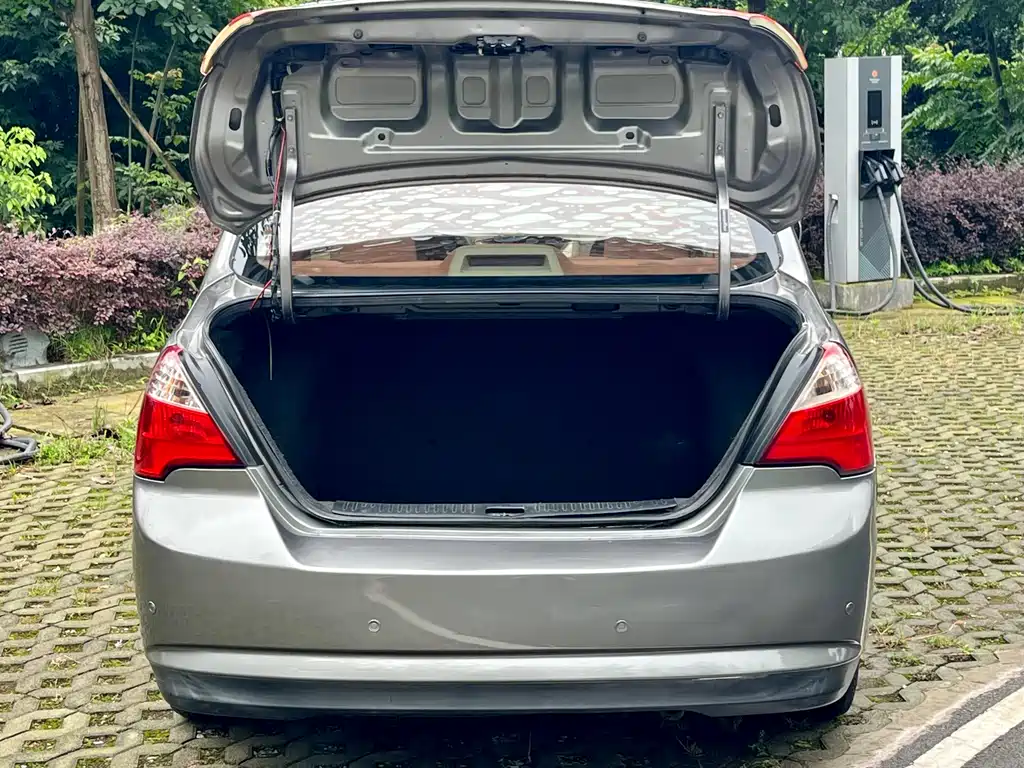 Venucia D50 1.6 L Manual Fashion