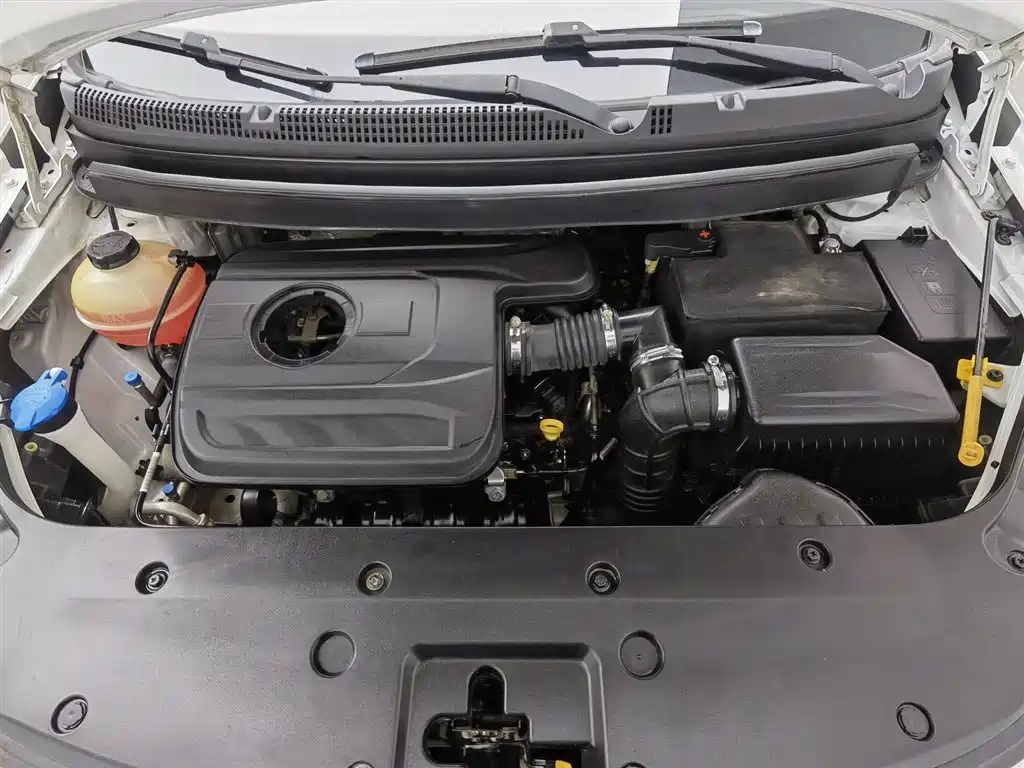 Vision X3 1.5 L Auto Distinguished