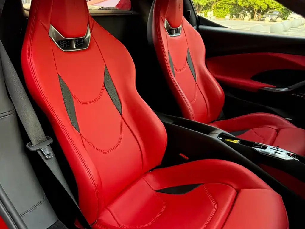 Ferrari 296 3.0 T V6 GTB