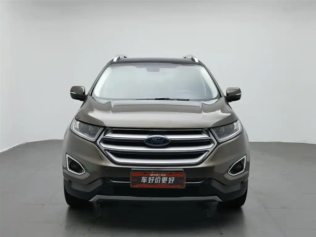 Edge EcoBoost 245 4 WD Grand Sharp 7-seat