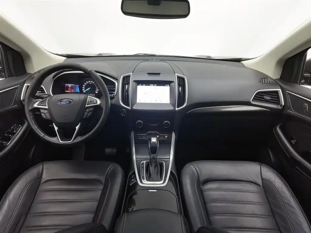 Edge EcoBoost 245 4 WD Grand Sharp 7-seat