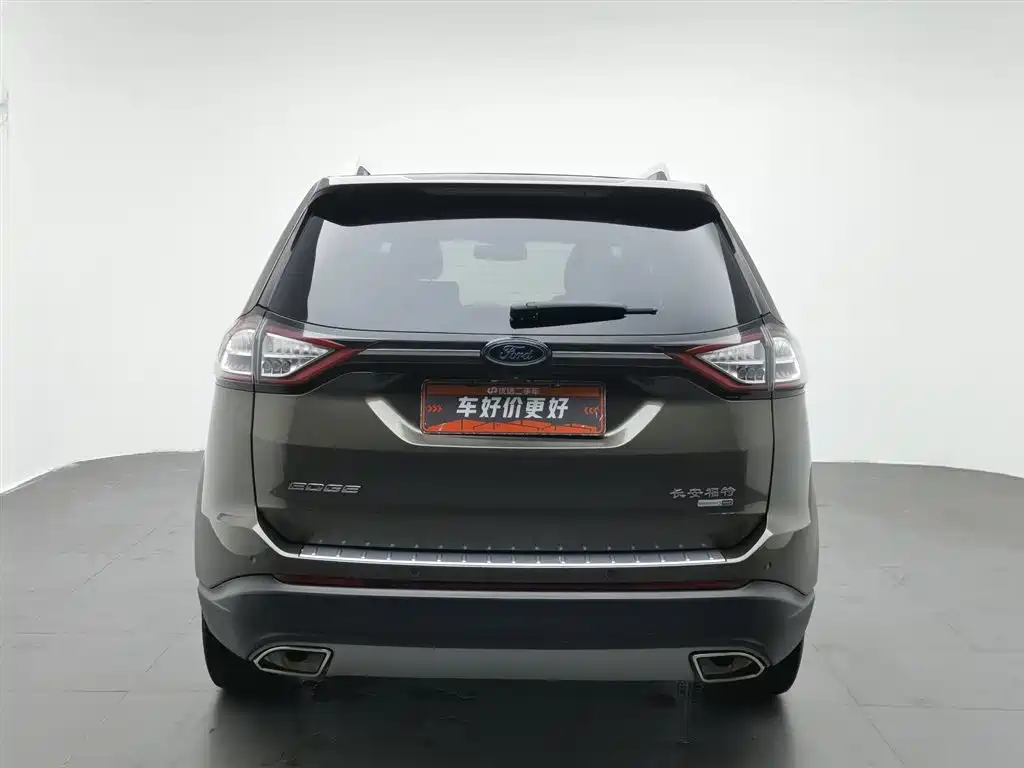 Edge EcoBoost 245 4 WD Grand Sharp 7-seat