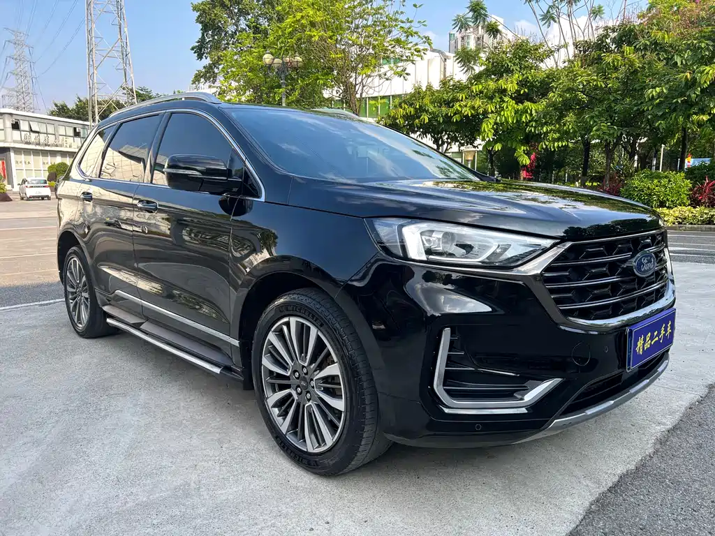 Edge PLUS EcoBoost 245 2 WD Grand Sharp 7-seat