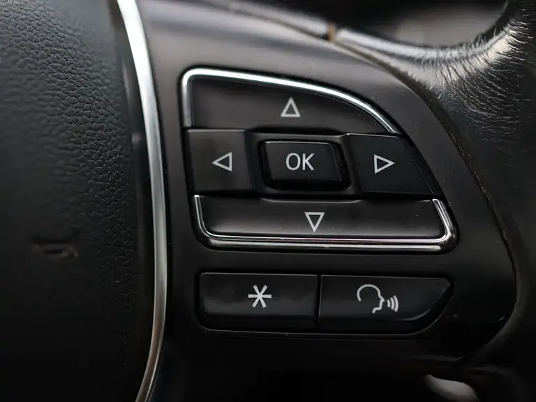 Roewe i6 Classic 20 T Auto Internet Smart Enjoyment