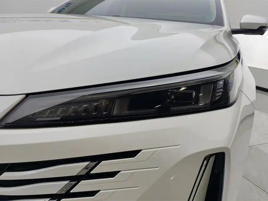 Eado 1.5 T GDI Auto Distinguished