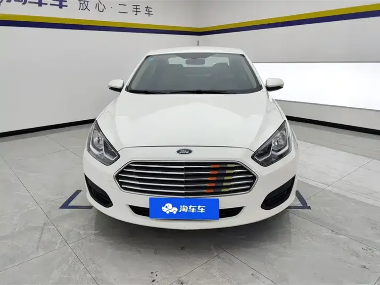 Ford Escort Facelift 1.5 L Manual Comfort