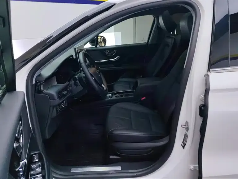 Lincoln Corsair 2.0 T 2 WD Graceful