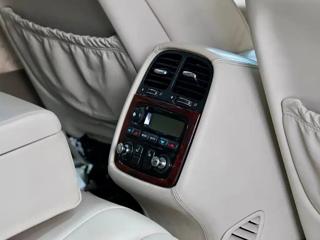 Jaguar XJ XJ8 4.2