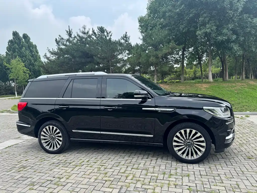 Navigator 3.5 T Honor Shine