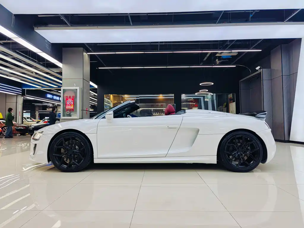 Audi R8 Spyder 5.2 FSI quattro