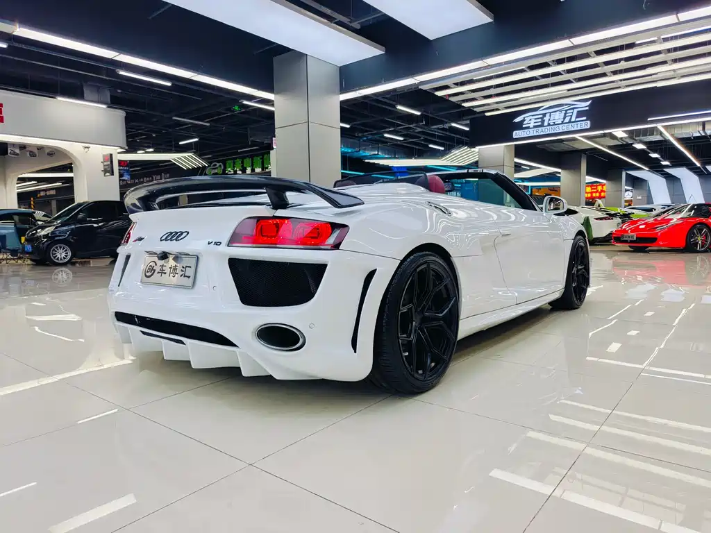 Audi R8 Spyder 5.2 FSI quattro
