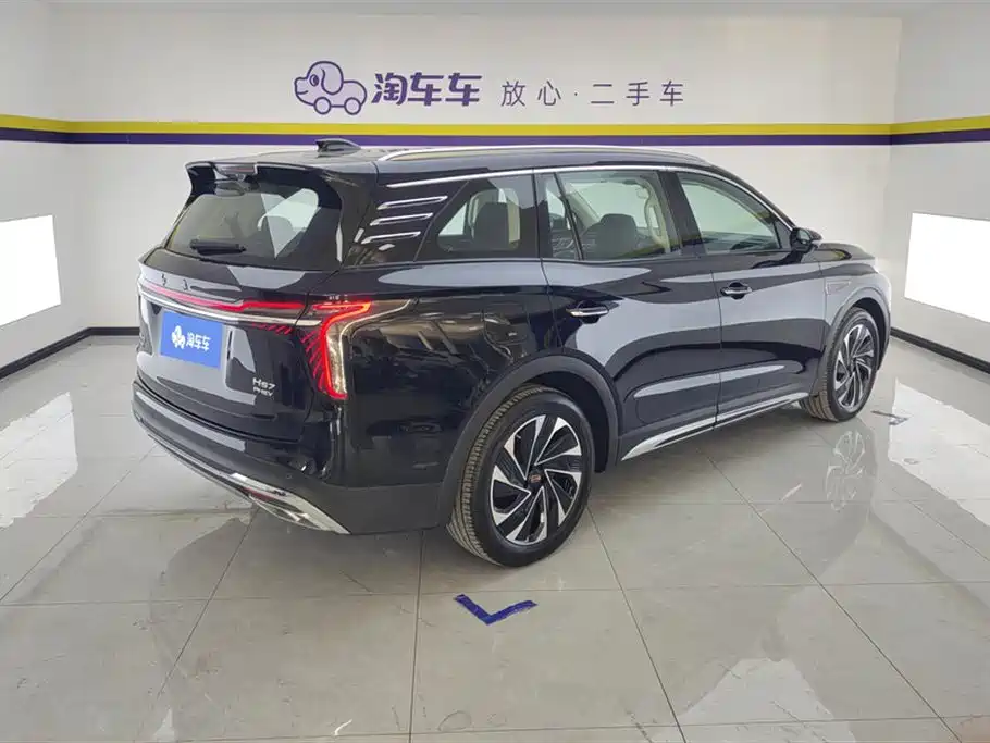 Hongqi HS7 PHEV 2.0 T PHEV 4 WD Flagship Smooth 6-seat