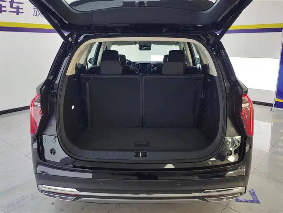 Hongqi HS7 PHEV 2.0 T PHEV 4 WD Flagship Smooth 6-seat