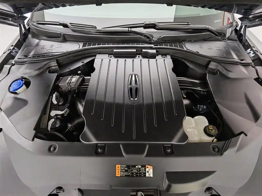 Aviator 3.0 T V6 4 WD Premium