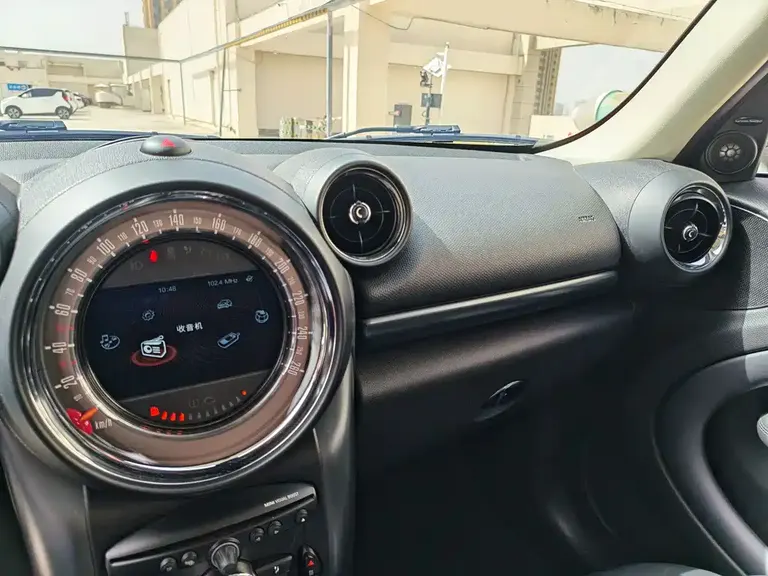 MINI COUNTRYMAN MINI COUNTRYMAN 2015款 1.6 T COOPER S ALL4 极致暗夜版
