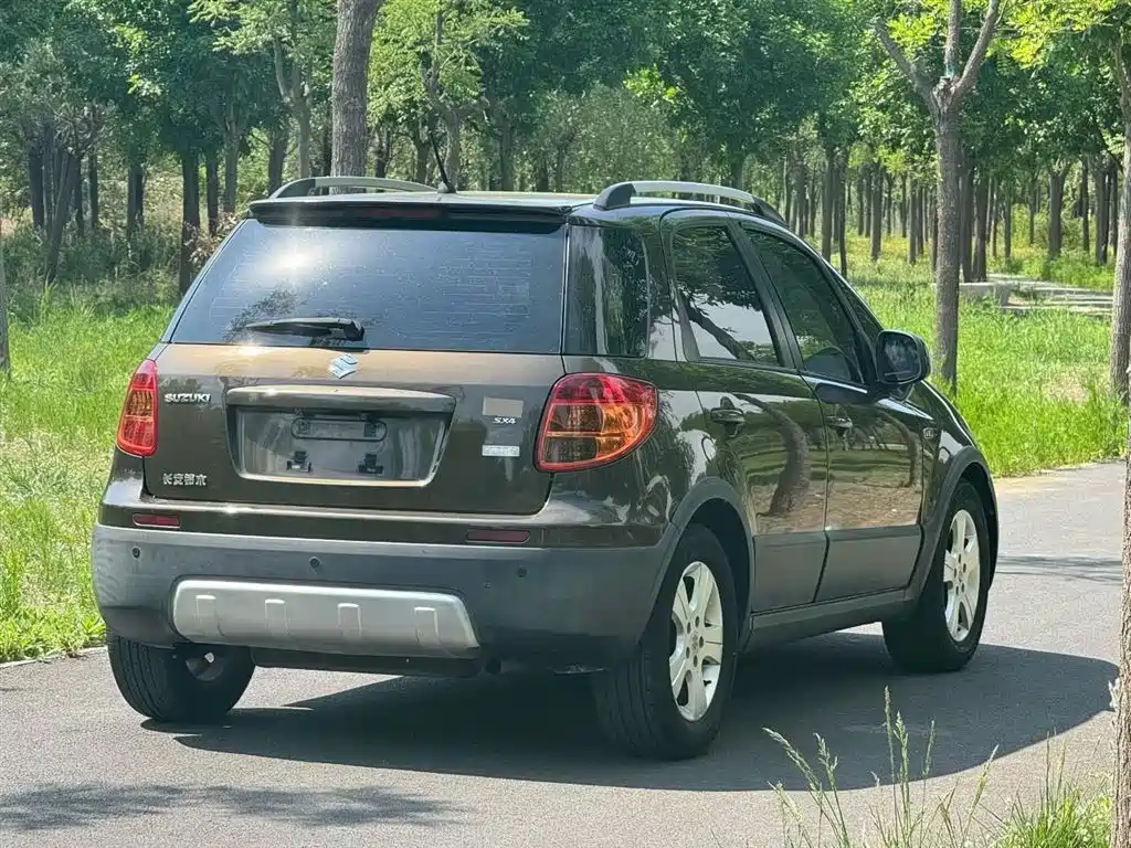 SX4 Sharp Ride 1.8 L Auto Sport