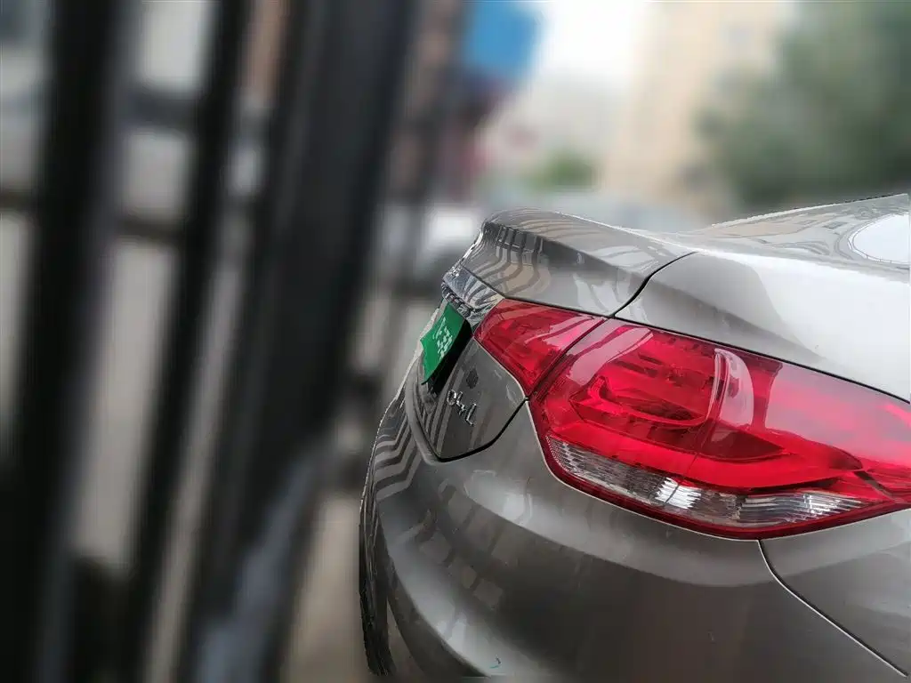 Citroen C4 L 1.2 T Auto Luxury
