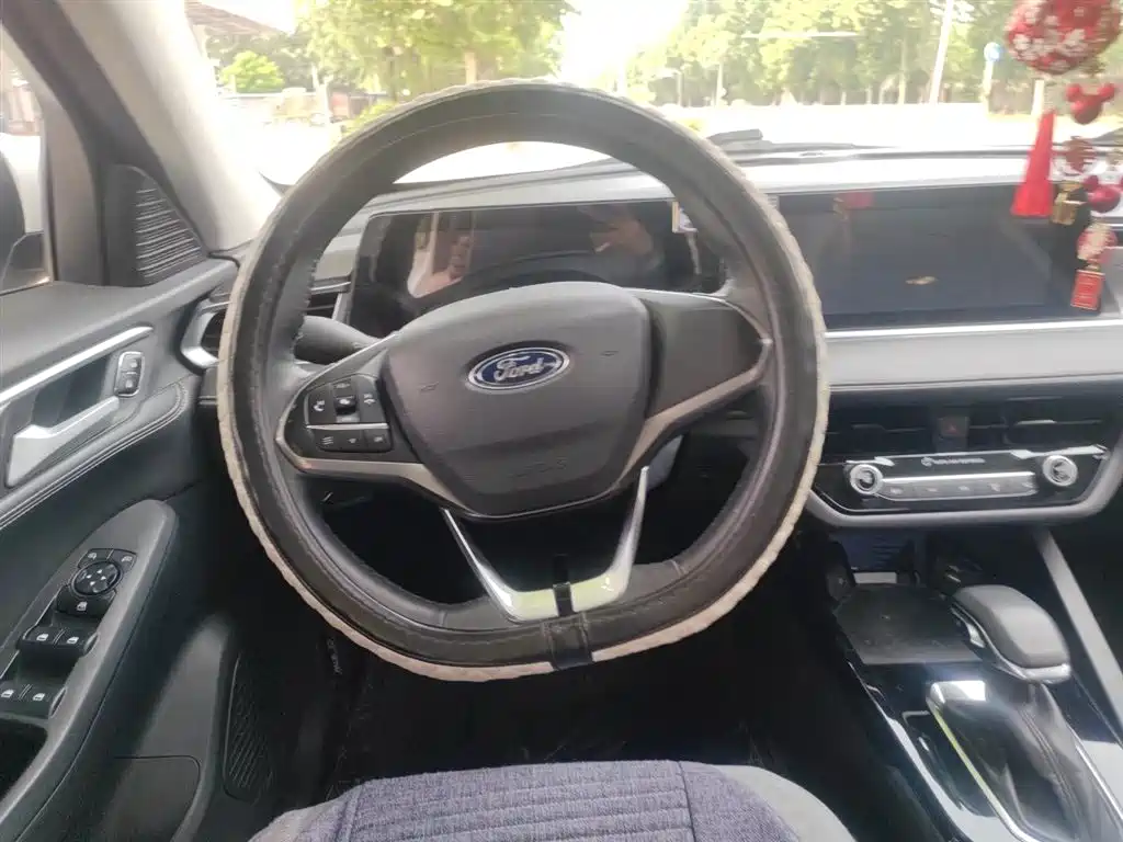 Escort 1.5 L Auto Diamond