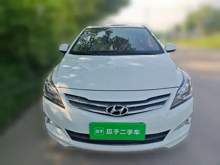 Hyundai Accent 1.4 L Manual Intelligent GLS