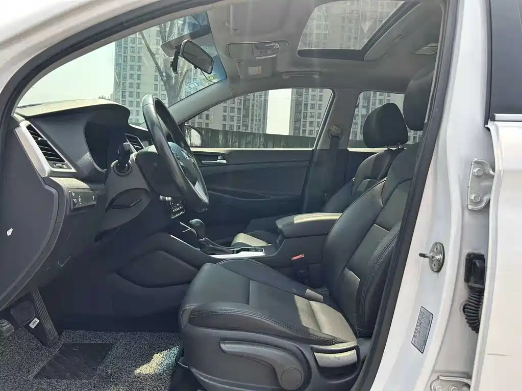Tucson 1.6 T DCT 2 WD Intelligent