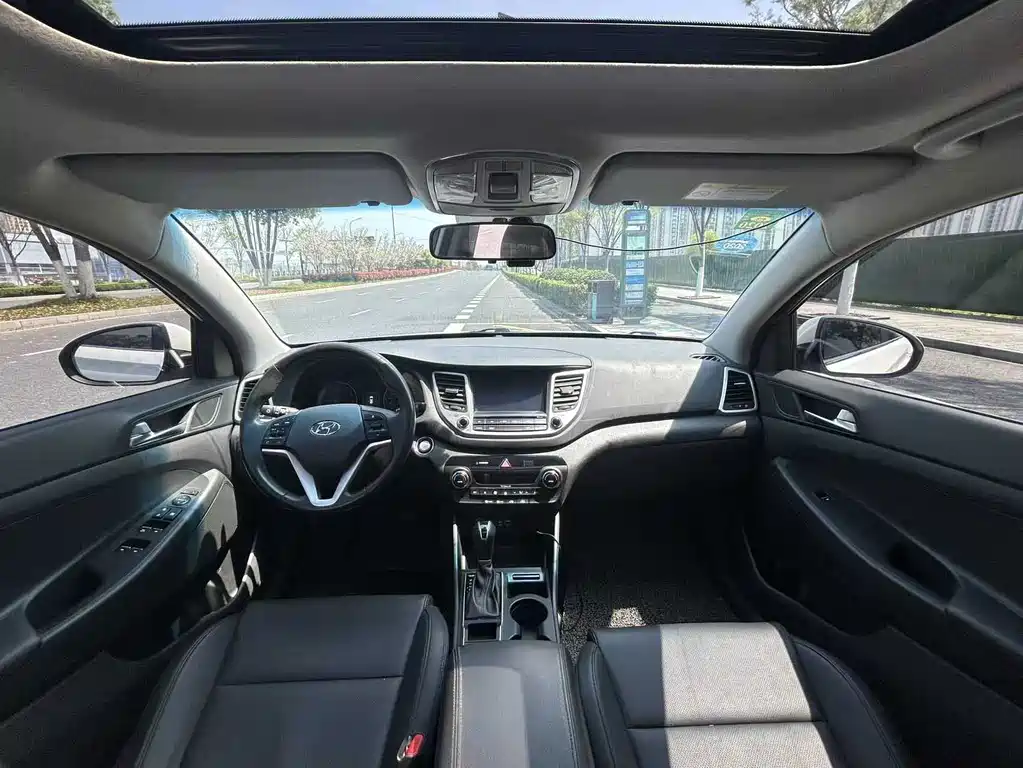 Tucson 1.6 T DCT 2 WD Intelligent