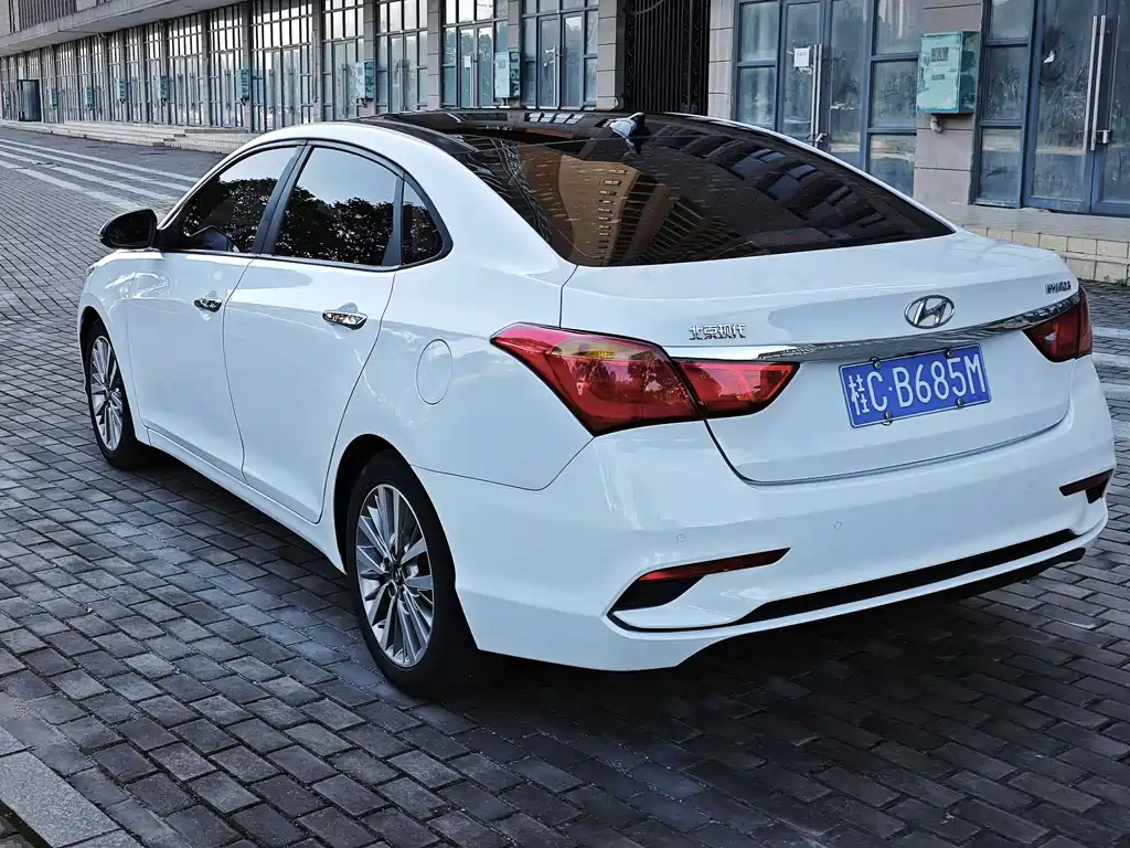 Mistra 1.8 L Auto Intelligent GLS CN-V
