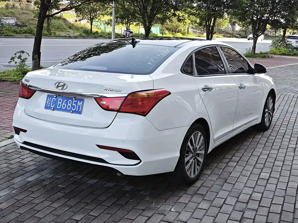 Mistra 1.8 L Auto Intelligent GLS CN-V