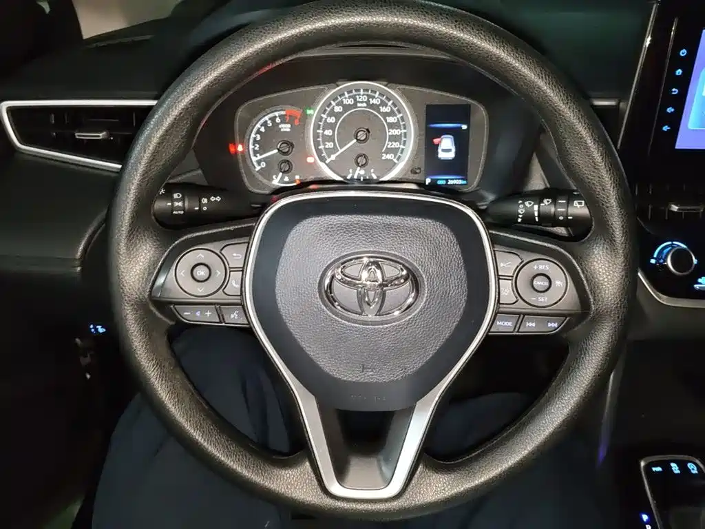 Frontlander 2.0 L CVT Leading