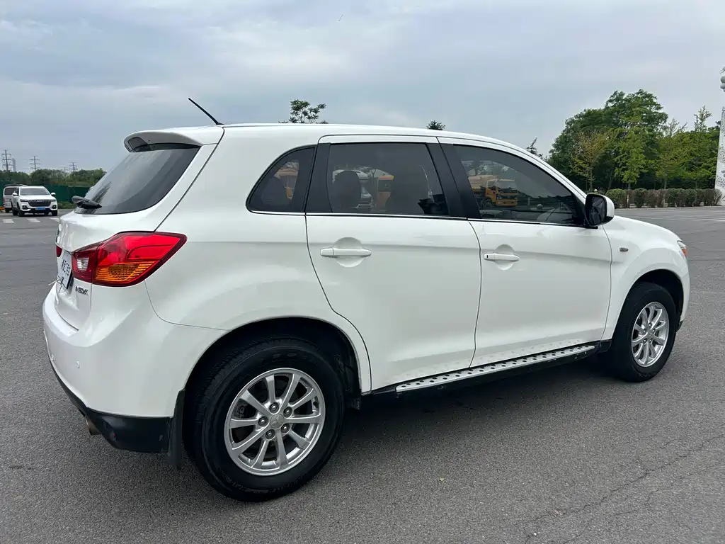 ASX 2.0 L CVT 2 WD Luxury