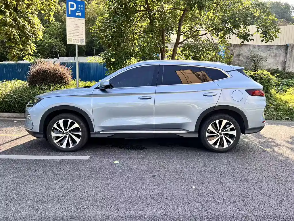 Song PLUS NEV Glory DM-i 150 km Flagship PLUS 5 G