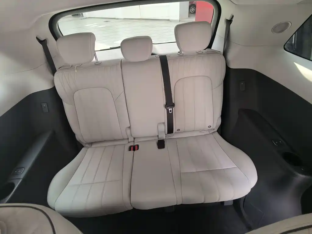 Voyah Dreamer PHEV 4 WD Flagship Kunpeng